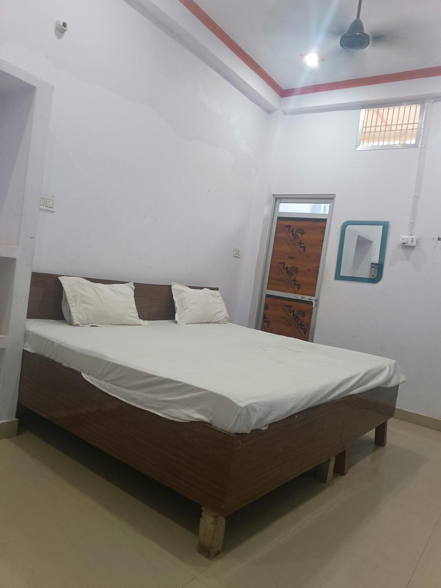 La Ayodhya Residency Hotel Exterior photo